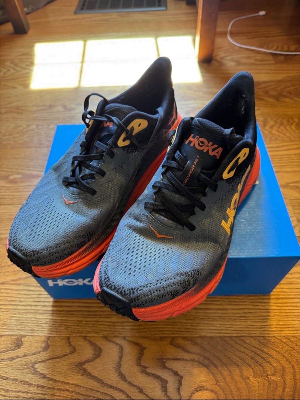 Men’s - Hoka Challenger ATR 7.  Size 9D